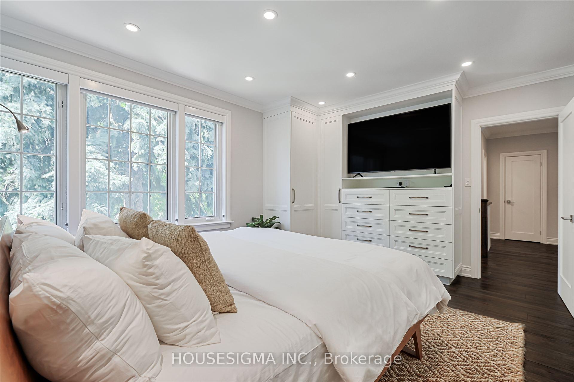 Photo 24 of 5 Ridge Hill Drive, Toronto, Forest Hill North — HOMEH