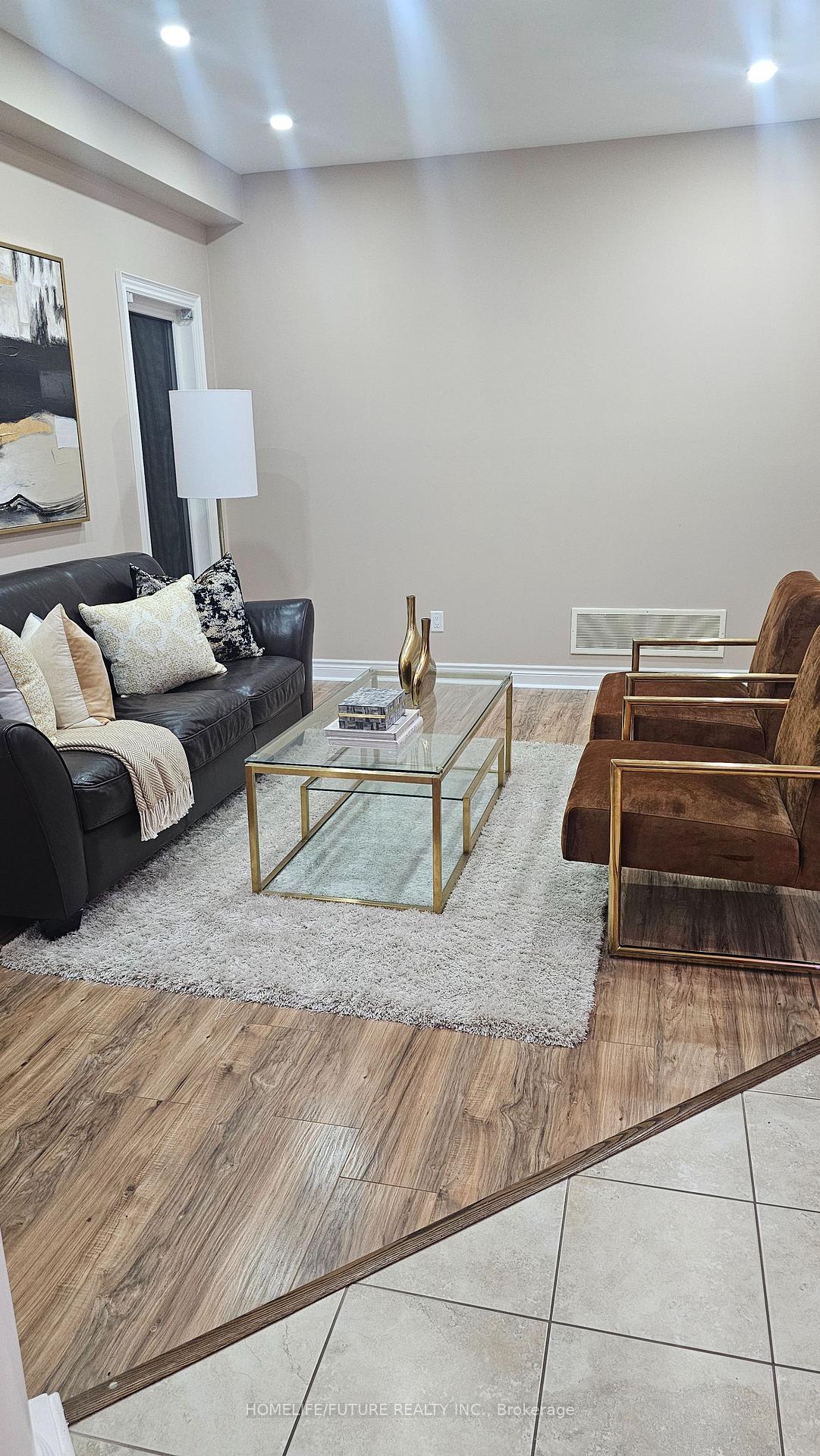 Photo 18 of 2076 Queensbury Drive, Oshawa, Taunton — HOMEH