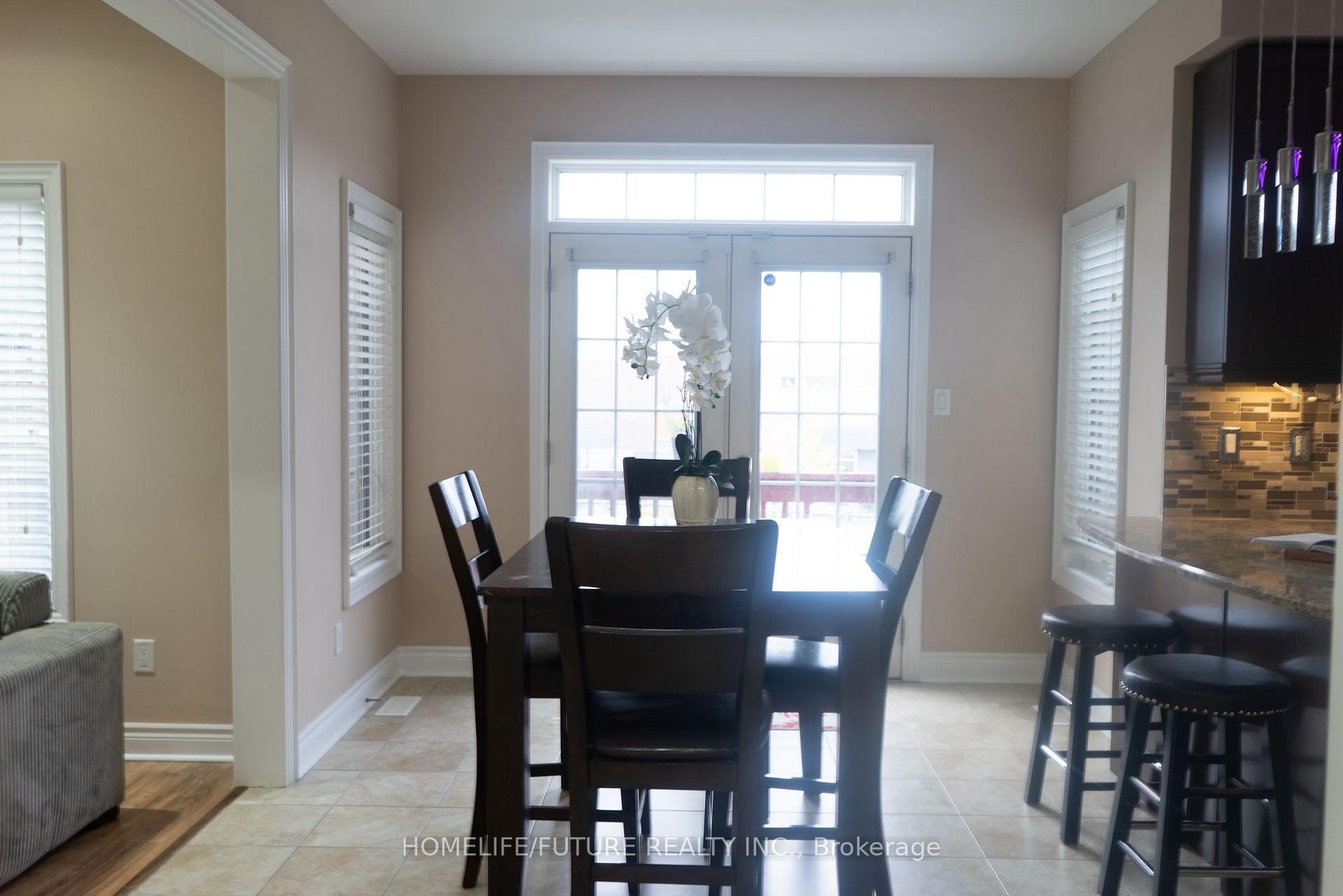 Photo 16 of 2076 Queensbury Drive, Oshawa, Taunton — HOMEH