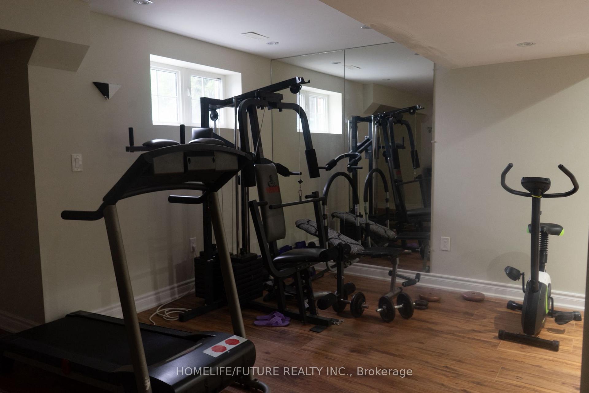 Photo 3 of 2076 Queensbury Drive, Oshawa, Taunton — HOMEH