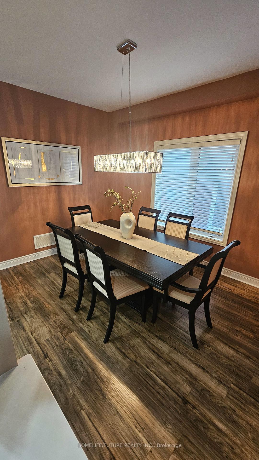 Photo 6 of 2076 Queensbury Drive, Oshawa, Taunton — HOMEH
