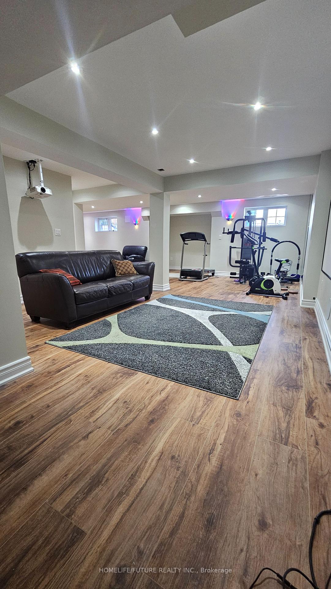 Photo 32 of 2076 Queensbury Drive, Oshawa, Taunton — HOMEH