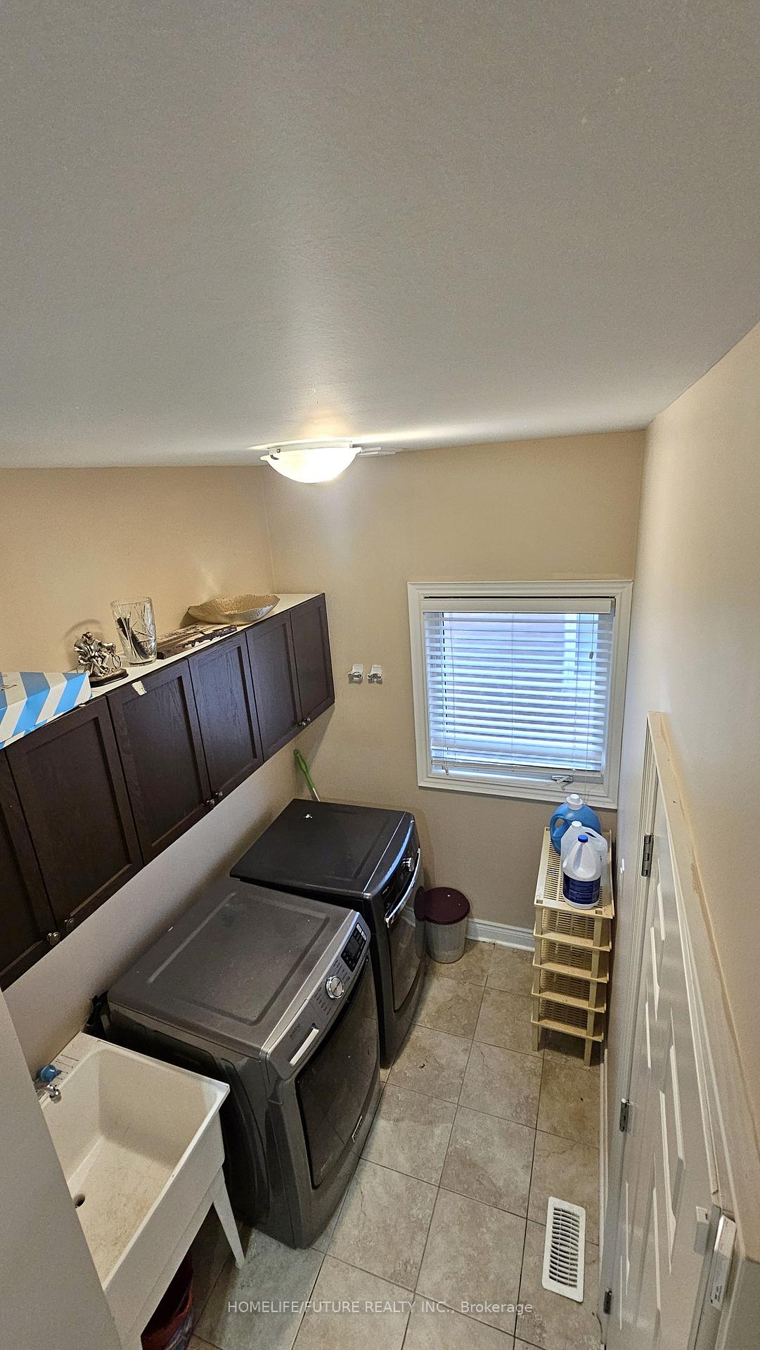 Photo 38 of 2076 Queensbury Drive, Oshawa, Taunton — HOMEH
