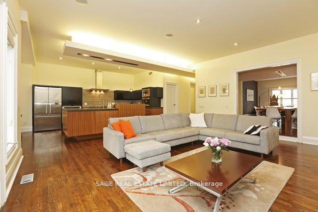 Photo 4 of 25 Bannockburn Avenue, Toronto, Bedford Park-Nortown — HOMEH