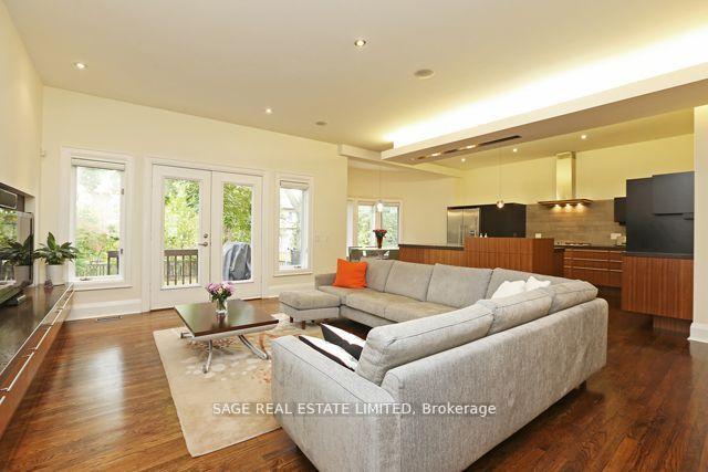 Photo 6 of 25 Bannockburn Avenue, Toronto, Bedford Park-Nortown — HOMEH