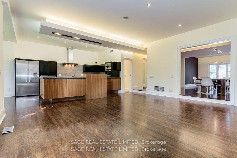 Photo 12 of 25 Bannockburn Avenue, Toronto, Bedford Park-Nortown — HOMEH