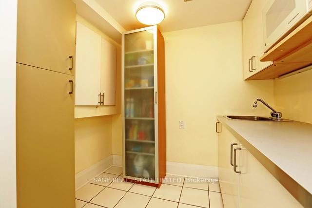 Photo 22 of 25 Bannockburn Avenue, Toronto, Bedford Park-Nortown — HOMEH
