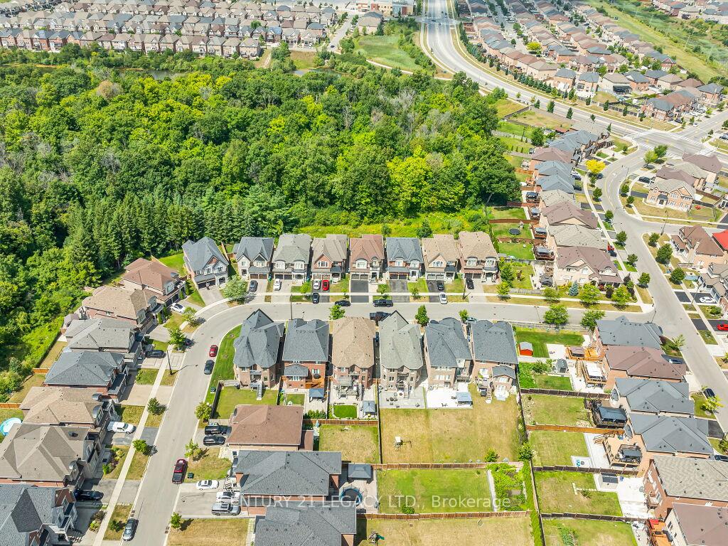 Photo 46 of 8 Covina Road, Brampton, Credit Valley — HOMEH