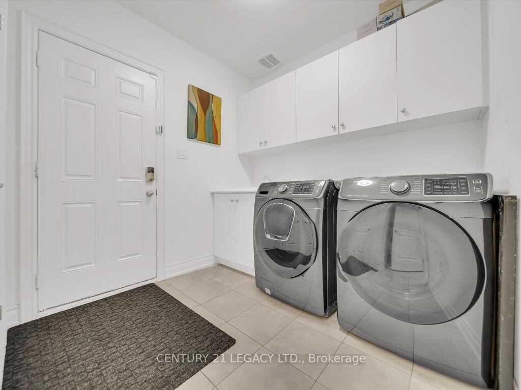 Photo 14 of 8 Covina Road, Brampton, Credit Valley — HOMEH
