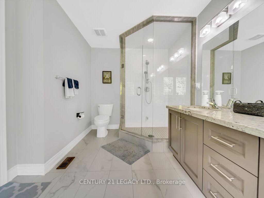 Photo 21 of 8 Covina Road, Brampton, Credit Valley — HOMEH