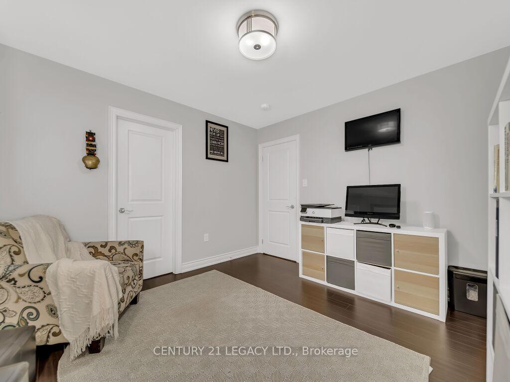 Photo 31 of 8 Covina Road, Brampton, Credit Valley — HOMEH