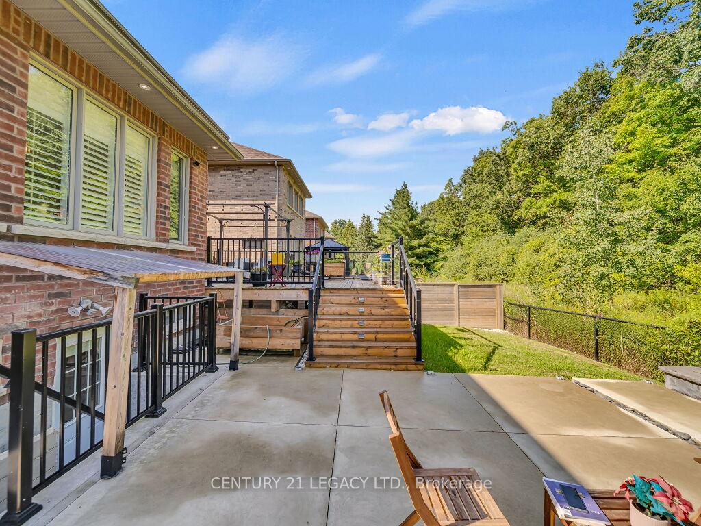 Photo 42 of 8 Covina Road, Brampton, Credit Valley — HOMEH