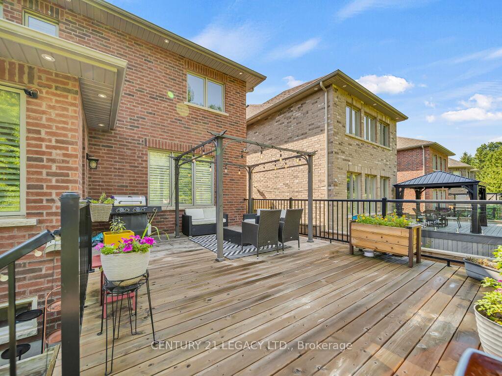 Photo 43 of 8 Covina Road, Brampton, Credit Valley — HOMEH