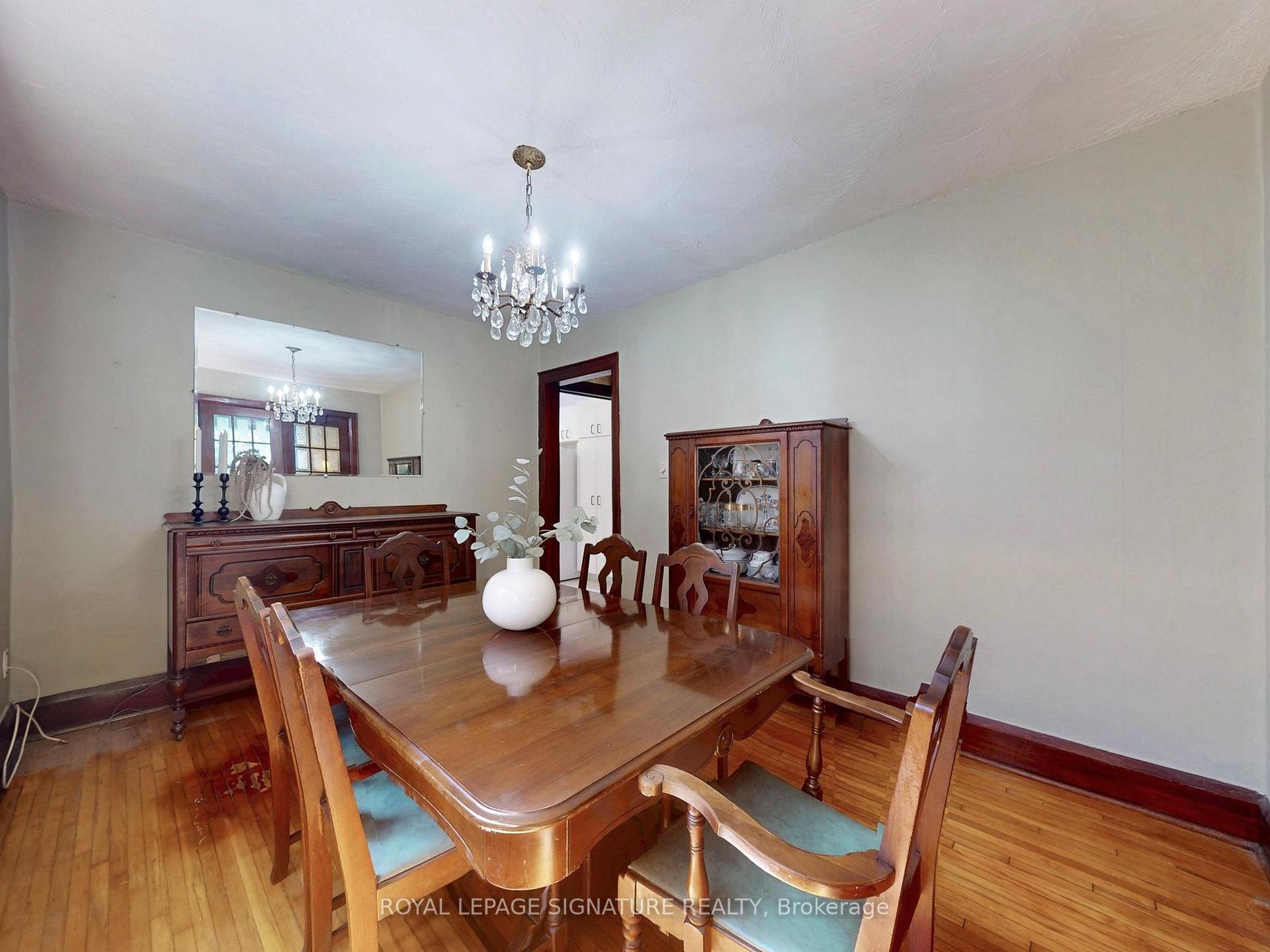 Photo 9 of 153 Castlefield Avenue, Toronto, Yonge-Eglinton — HOMEH