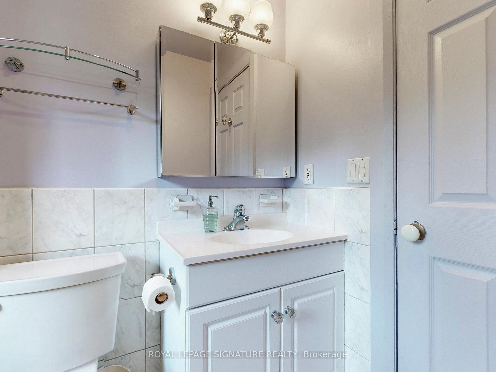 Photo 38 of 153 Castlefield Avenue, Toronto, Yonge-Eglinton — HOMEH