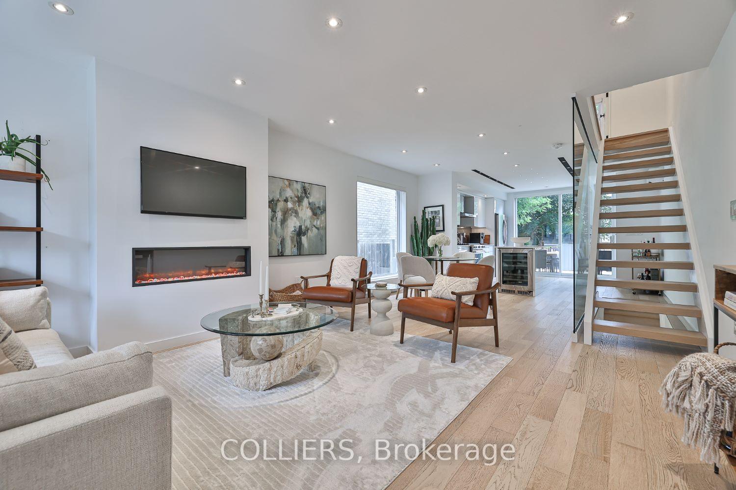 Photo 12 of 380 Old Orchard Grove, Toronto, Bedford Park-Nortown — HOMEH