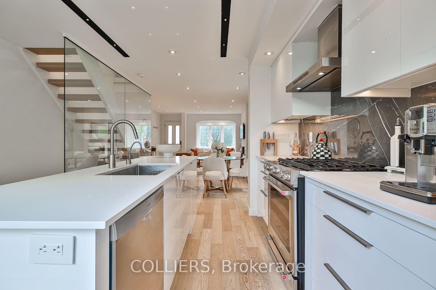 Photo 9 of 380 Old Orchard Grove, Toronto, Bedford Park-Nortown — HOMEH