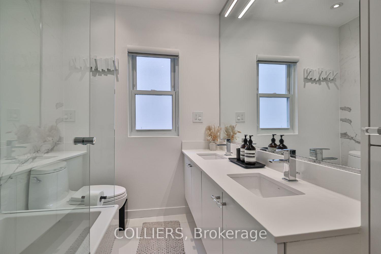 Photo 19 of 380 Old Orchard Grove, Toronto, Bedford Park-Nortown — HOMEH