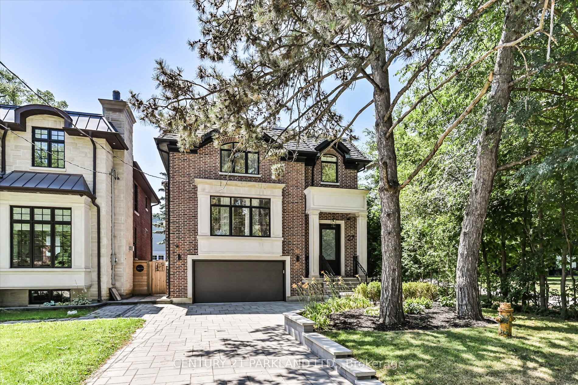 Front of 27 Evergreen Gardens