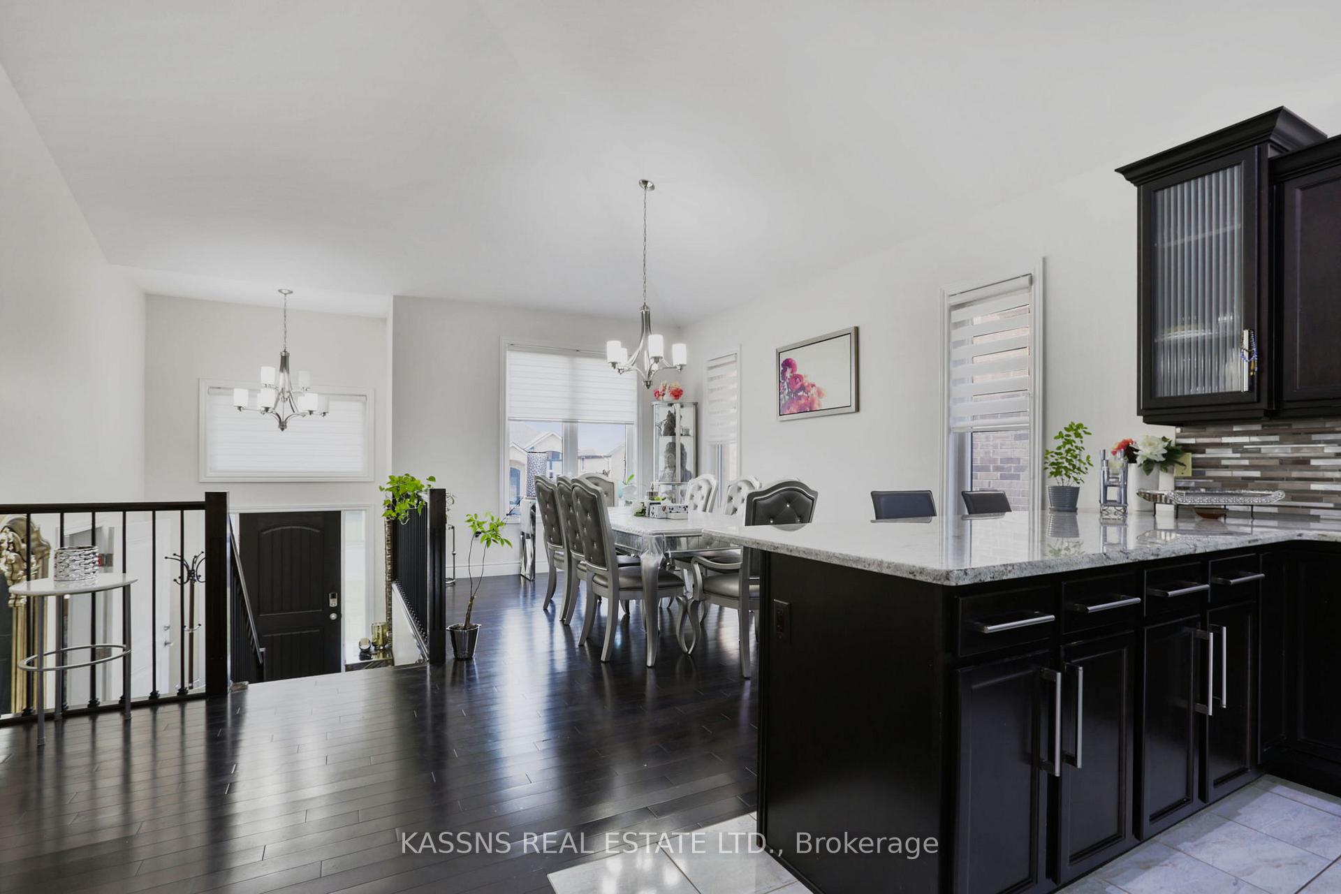 Photo 36 of 217 Branton Crescent, Lakeshore — HOMEH