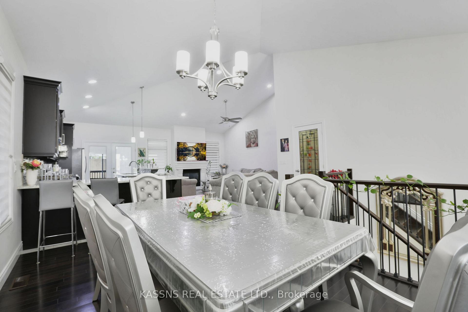Photo 32 of 217 Branton Crescent, Lakeshore — HOMEH
