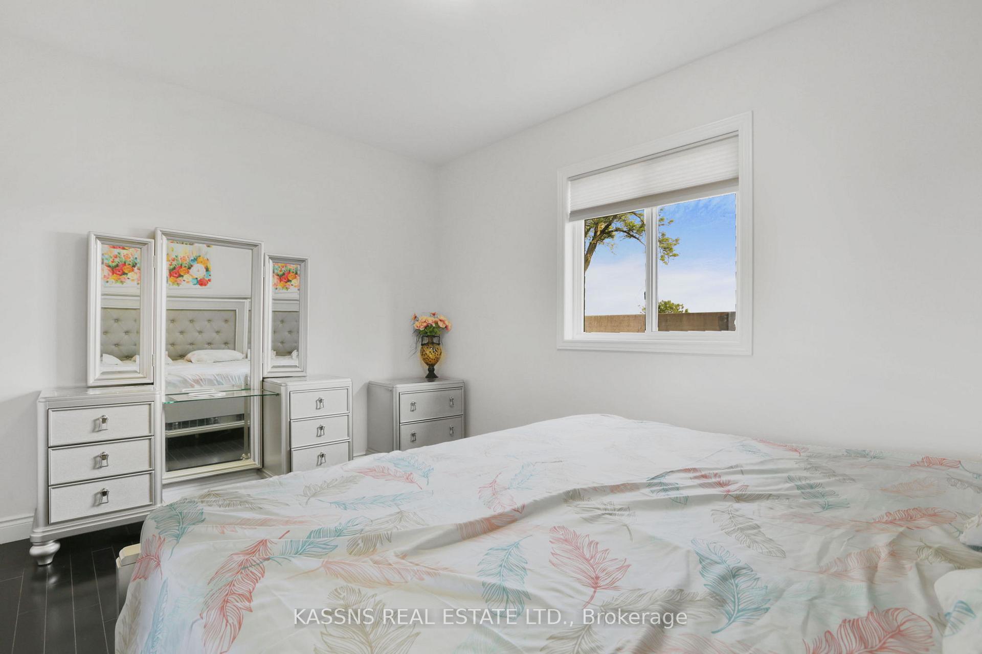 Photo 46 of 217 Branton Crescent, Lakeshore — HOMEH