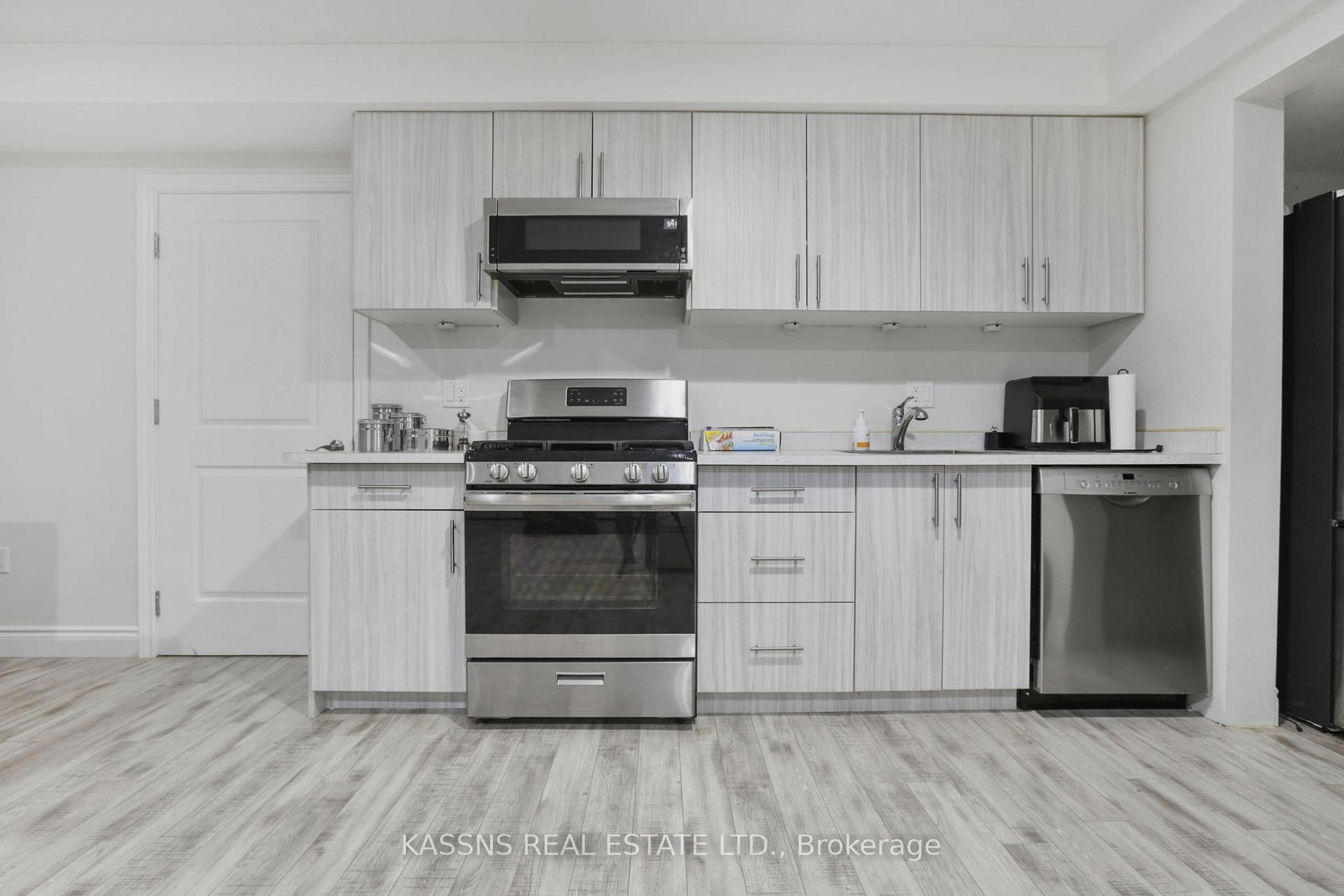 Photo 34 of 217 Branton Crescent, Lakeshore — HOMEH