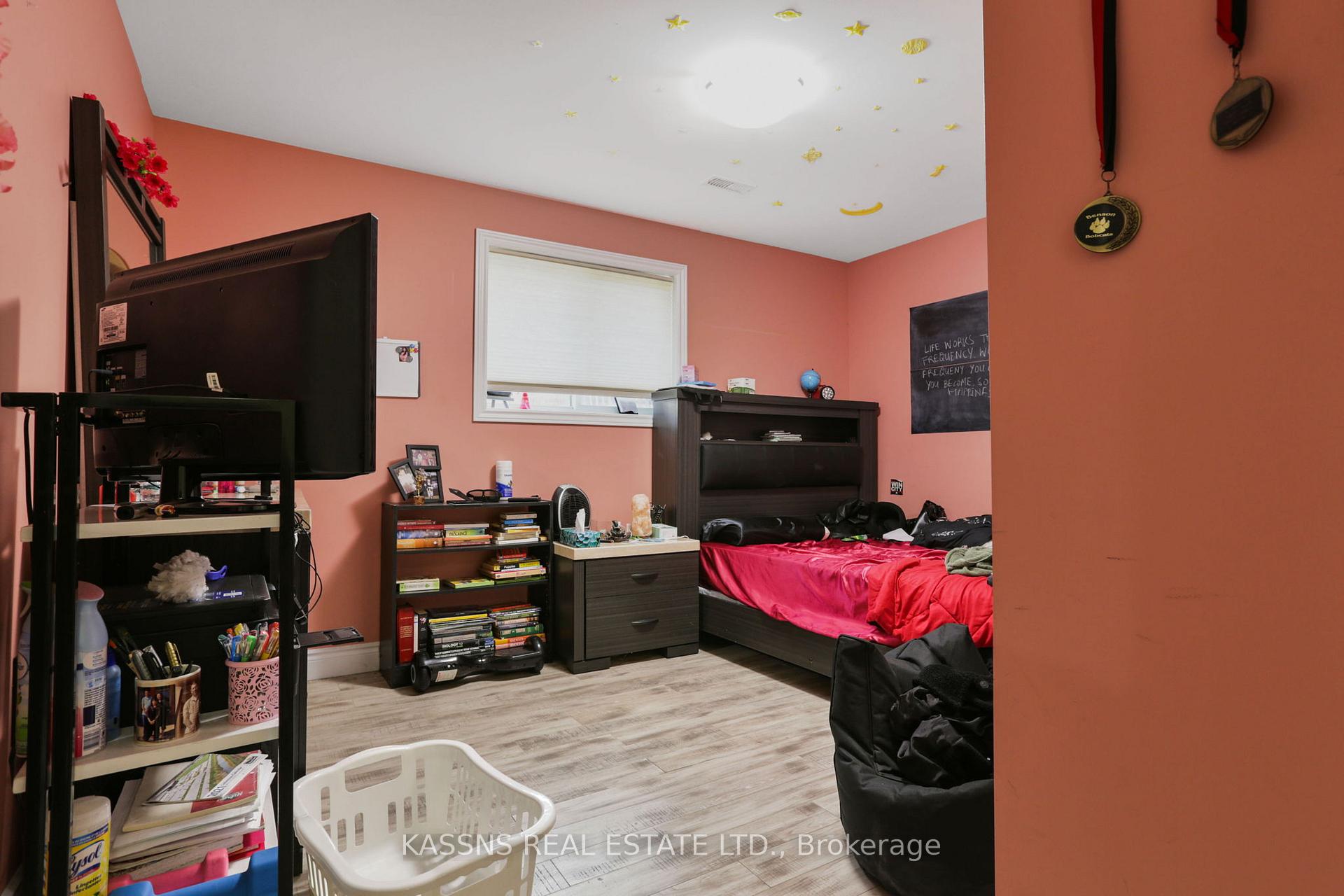 Photo 11 of 217 Branton Crescent, Lakeshore — HOMEH