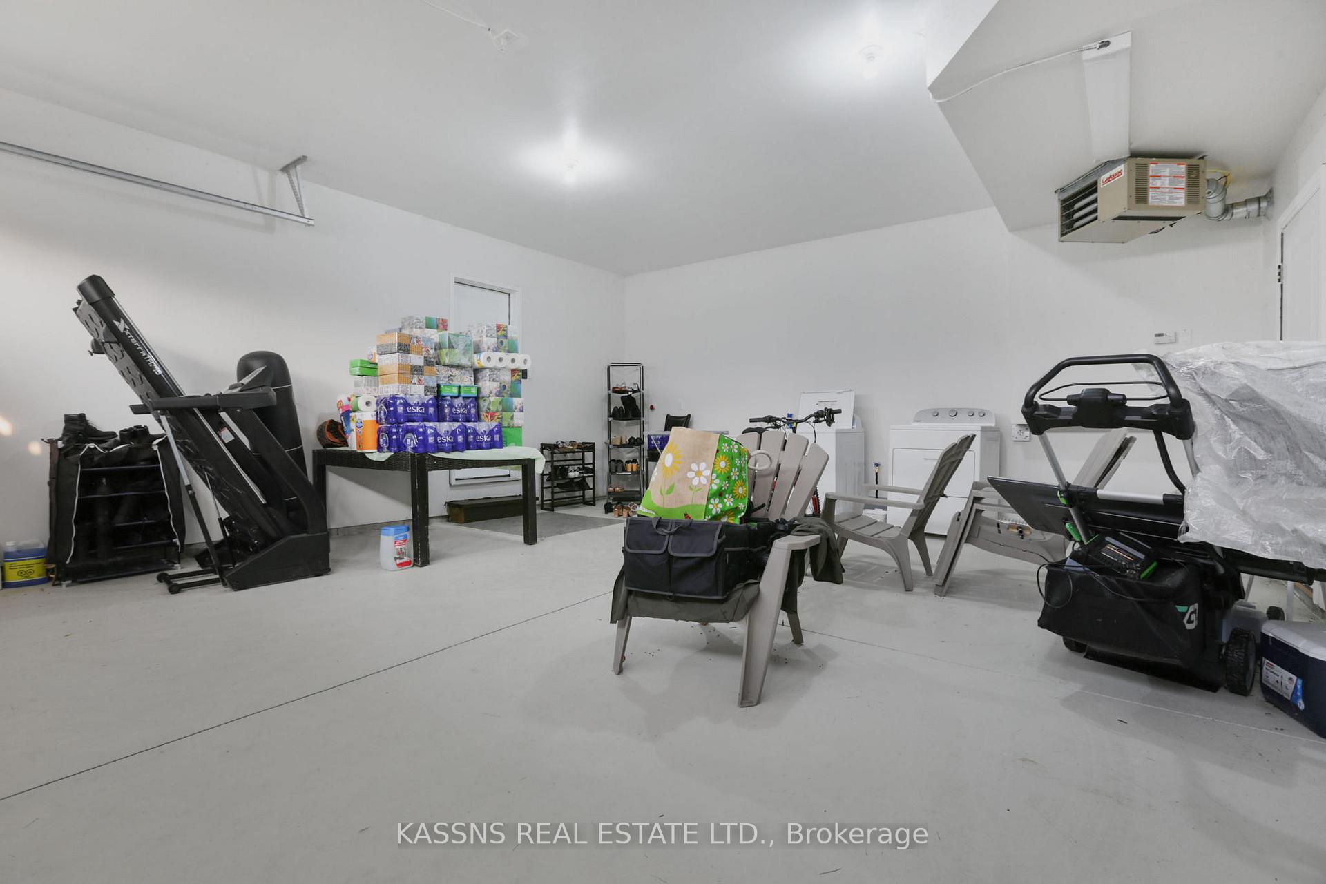Photo 37 of 217 Branton Crescent, Lakeshore — HOMEH