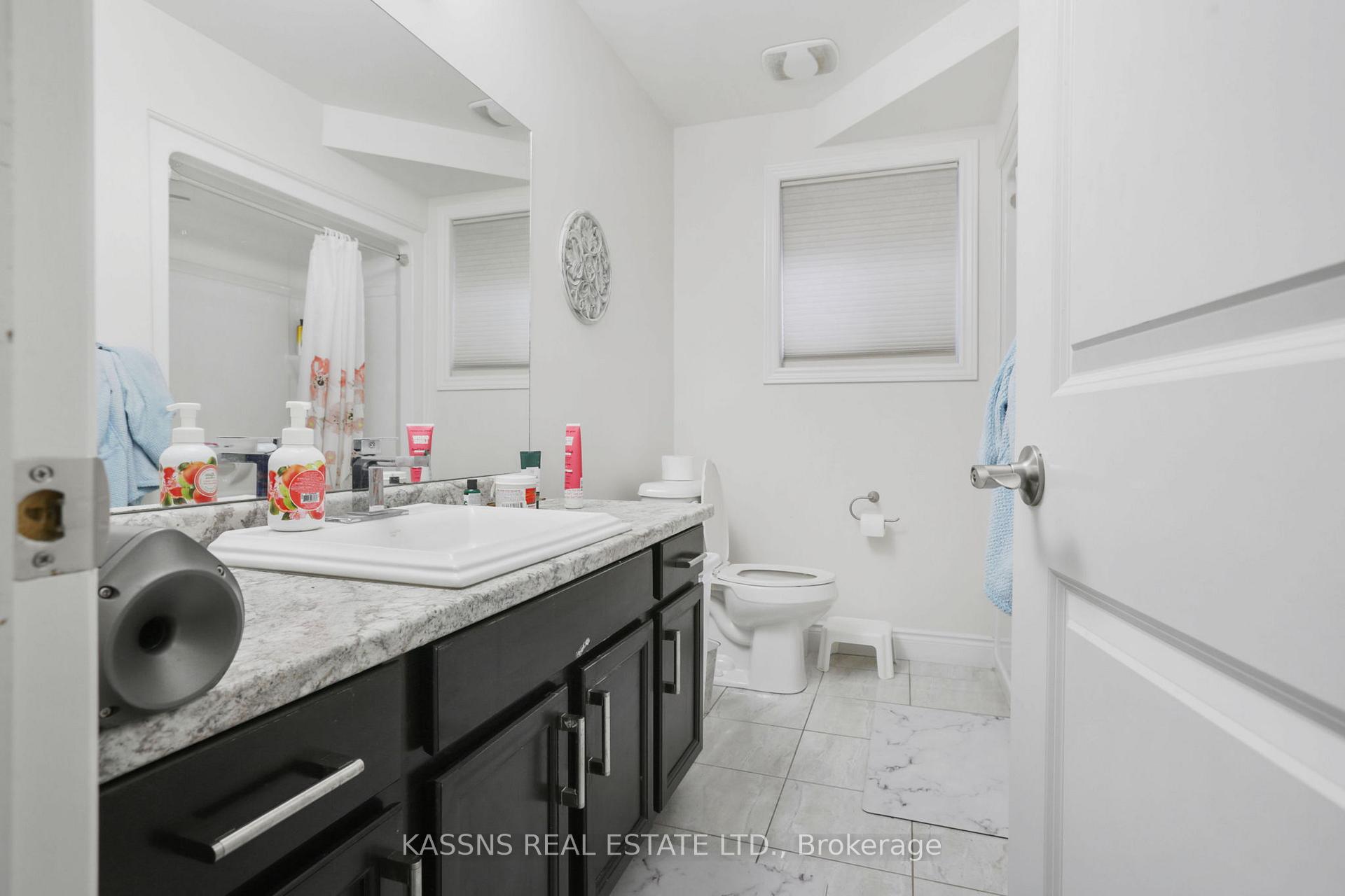 Photo 12 of 217 Branton Crescent, Lakeshore — HOMEH