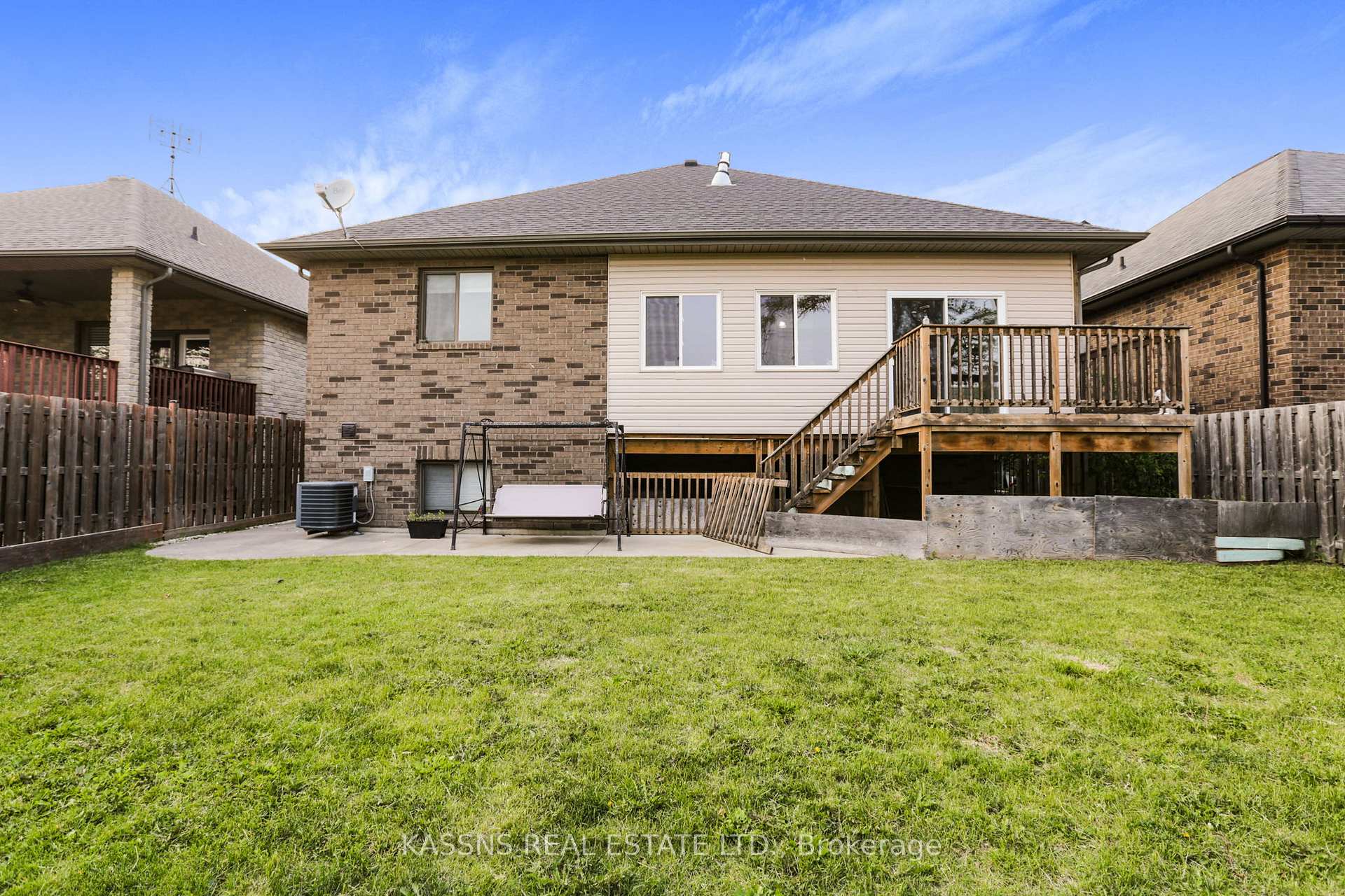 Photo 42 of 217 Branton Crescent, Lakeshore — HOMEH