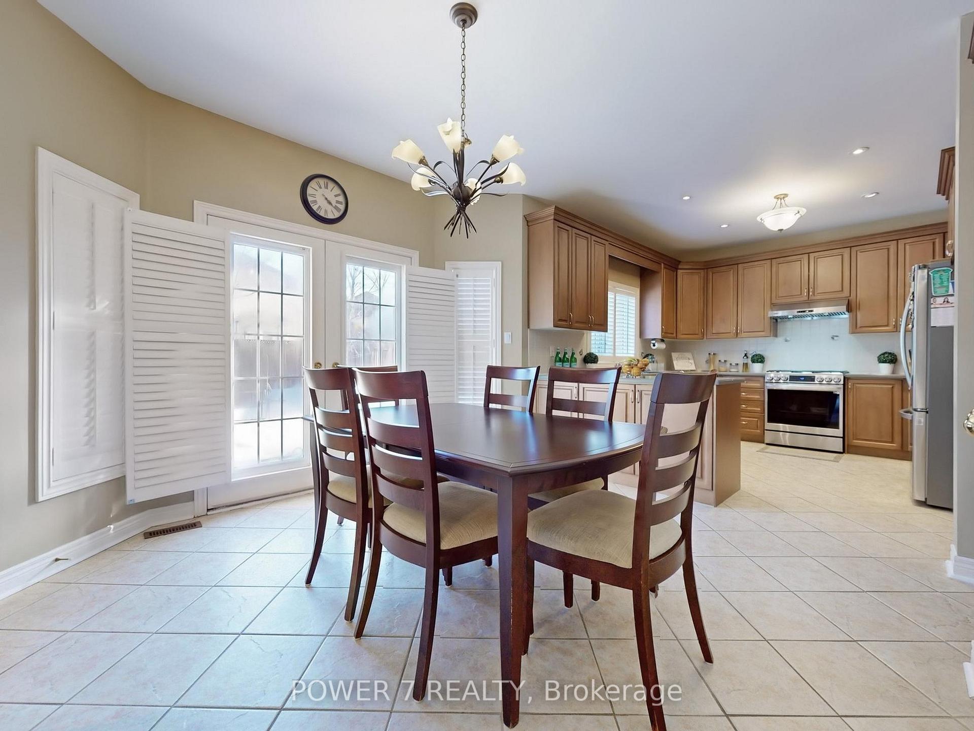 Photo 13 of 123 Macrill Road, Markham, Cachet — HOMEH