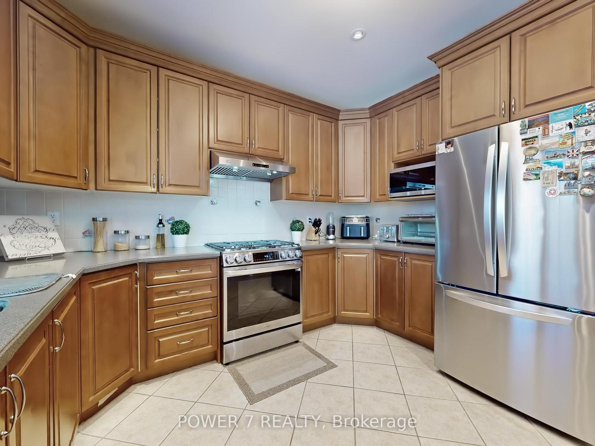 Photo 18 of 123 Macrill Road, Markham, Cachet — HOMEH