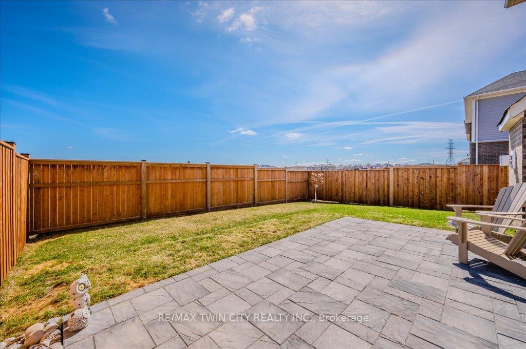 Photo 7 of 143 Histand Trail, Kitchener — HOMEH