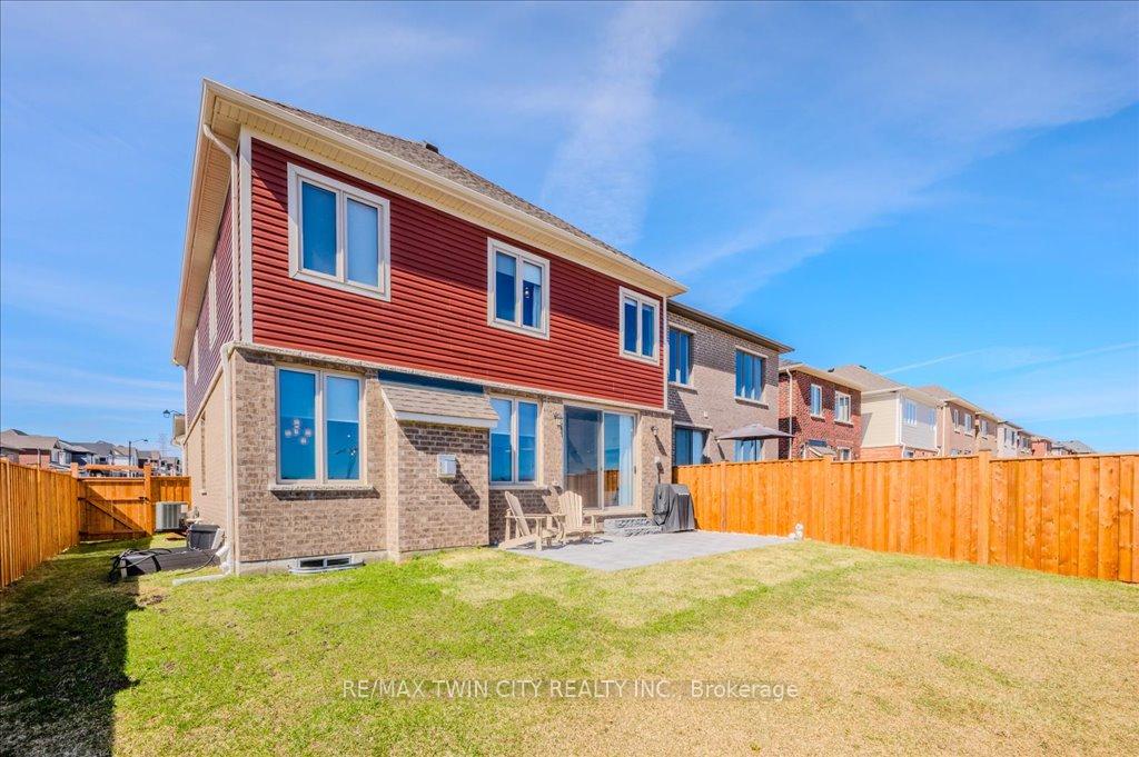 Photo 27 of 143 Histand Trail, Kitchener — HOMEH