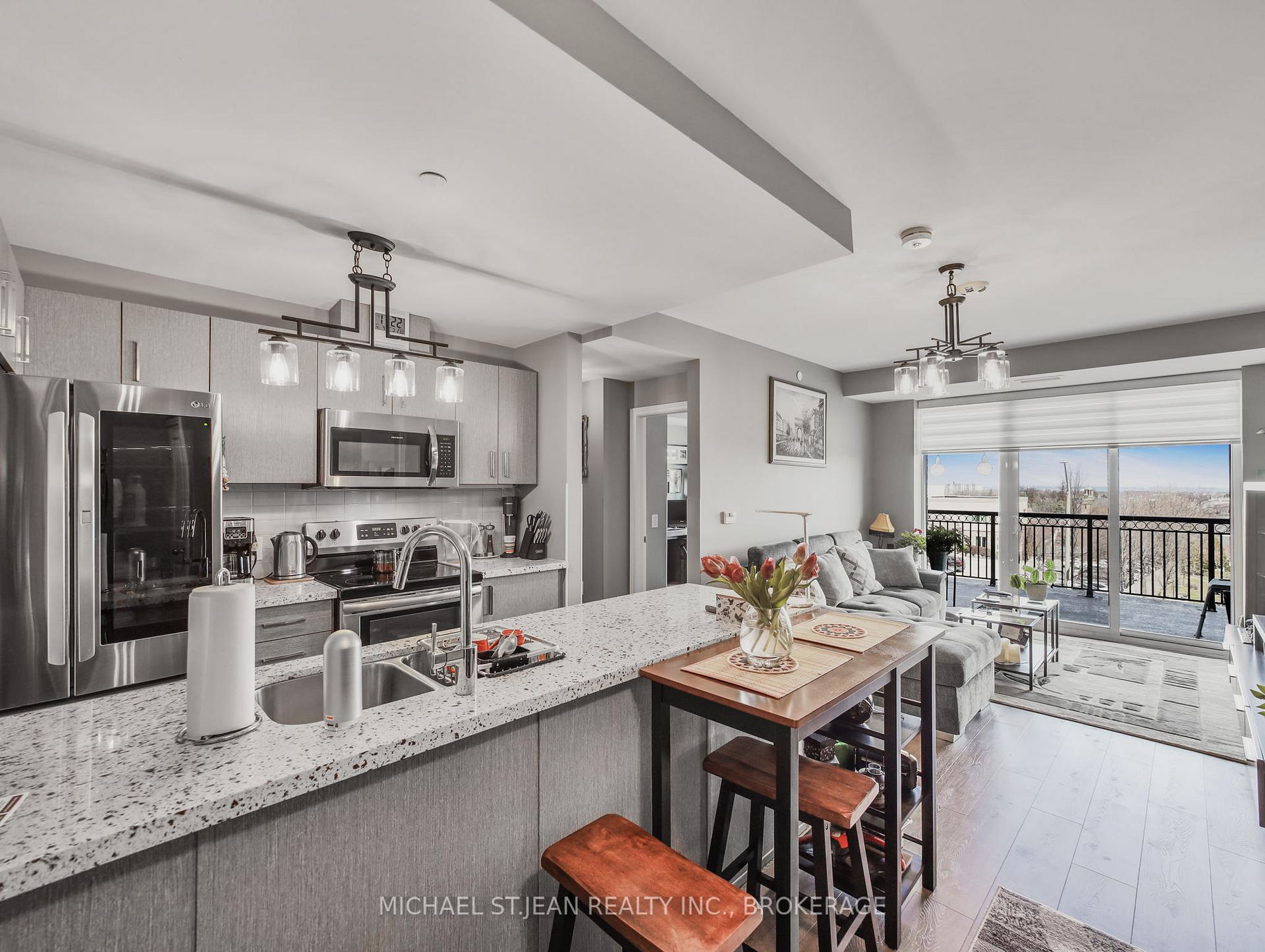 Photo 11 of Unit 304, 2750 King Street E, Hamilton, Greenford — HOMEH