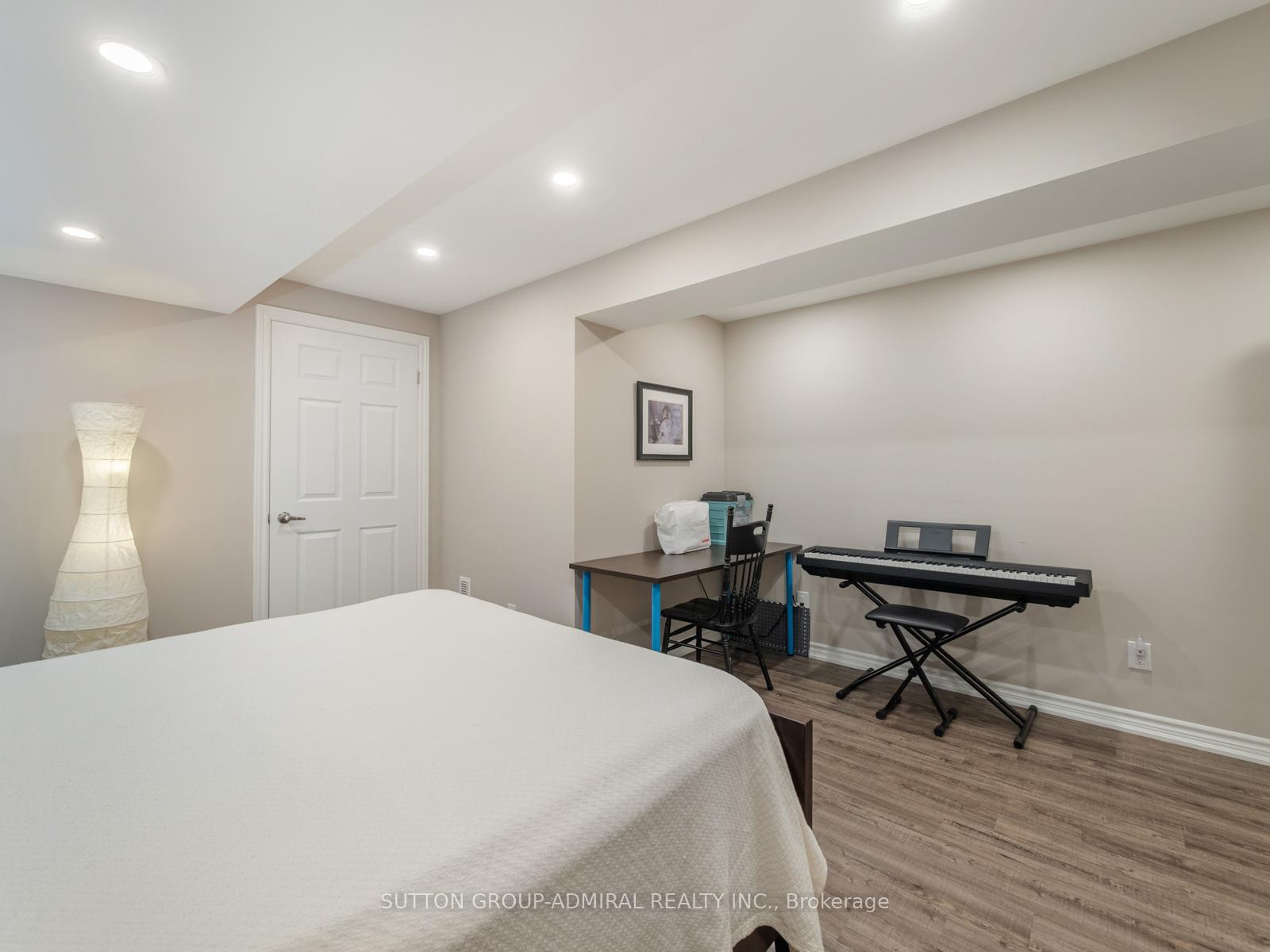 Photo 33 of 876 William Lee Ave, Oshawa, Taunton — HOMEH