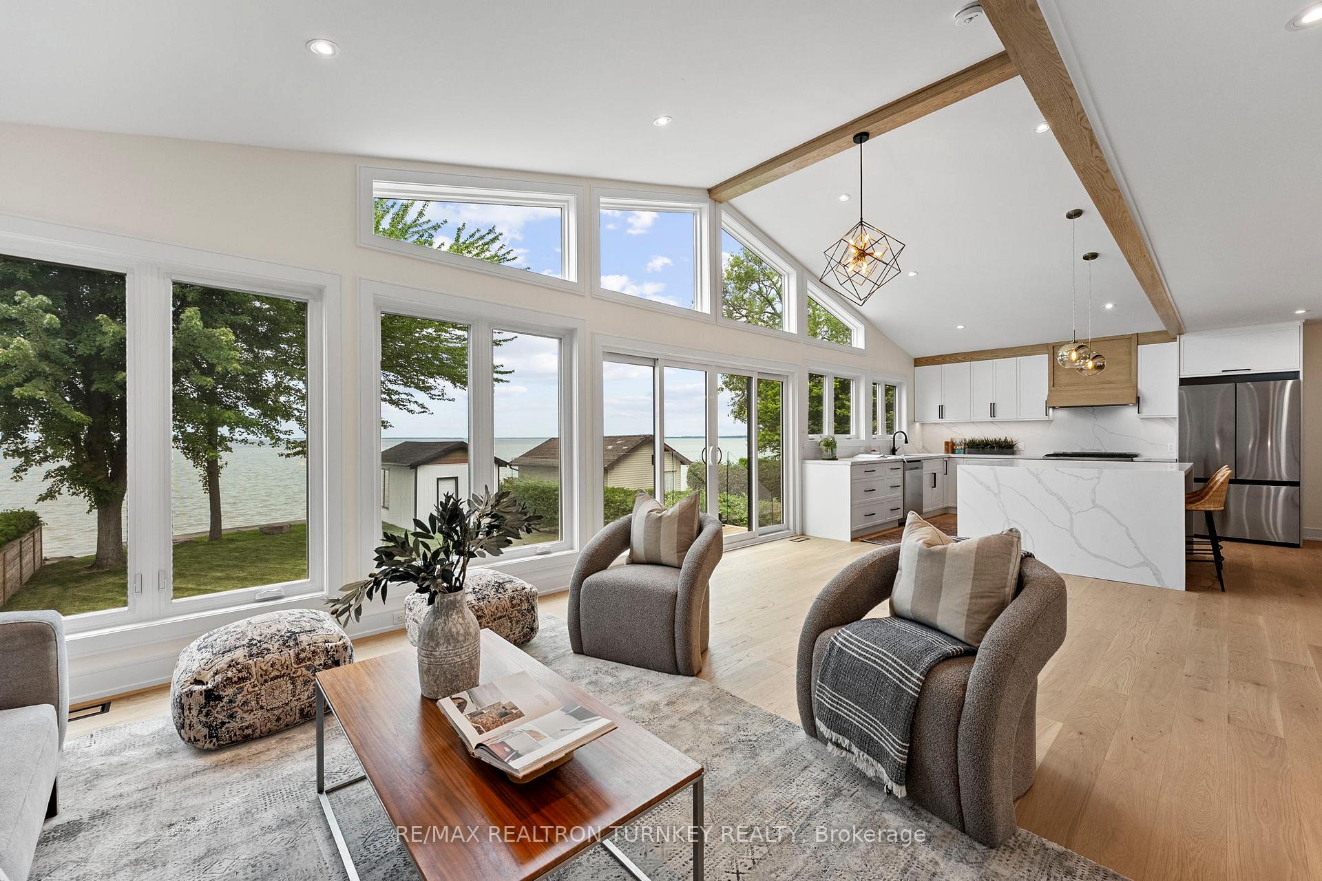 Photo 4 of 156 Holmes Point Road, Georgina, Pefferlaw — HOMEH
