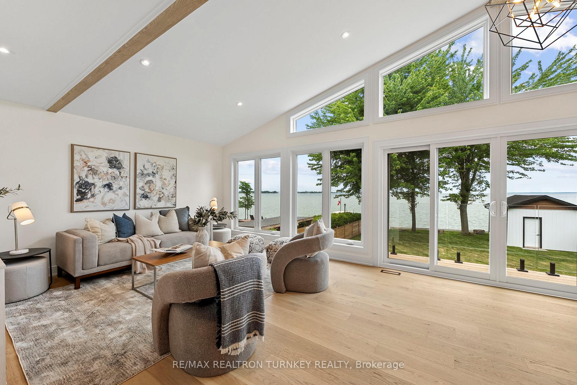 Photo 5 of 156 Holmes Point Road, Georgina, Pefferlaw — HOMEH