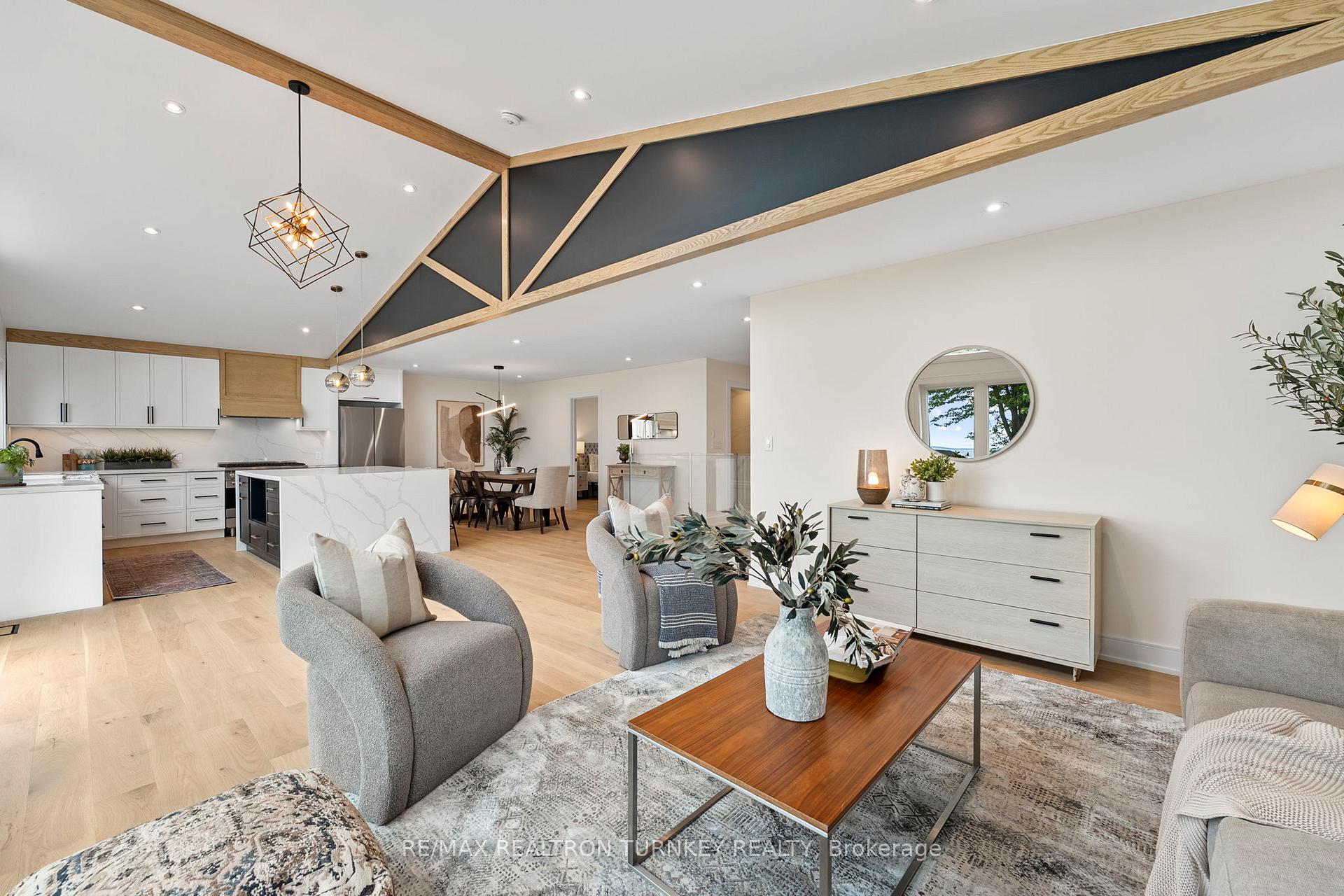 Photo 8 of 156 Holmes Point Road, Georgina, Pefferlaw — HOMEH