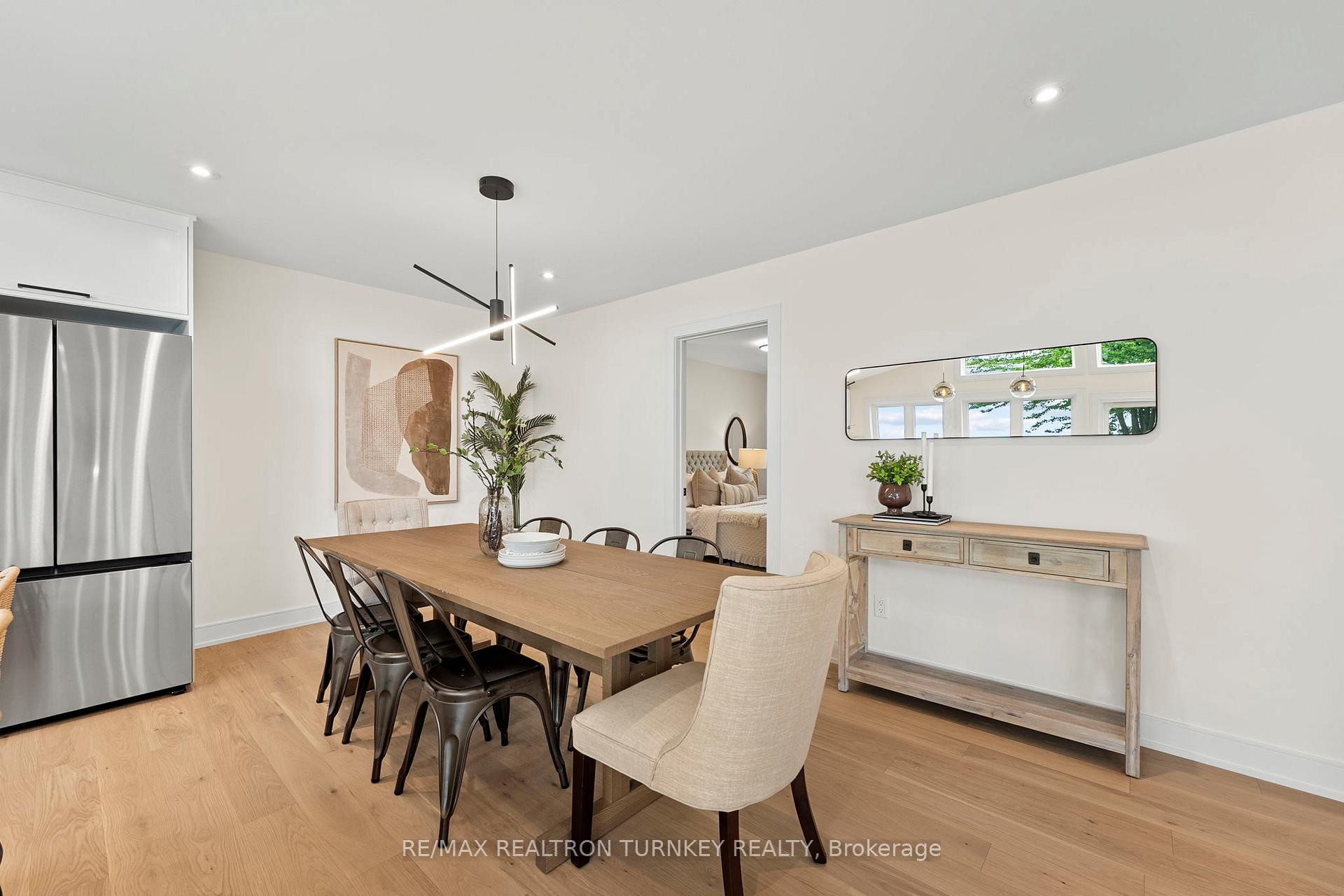 Photo 13 of 156 Holmes Point Road, Georgina, Pefferlaw — HOMEH