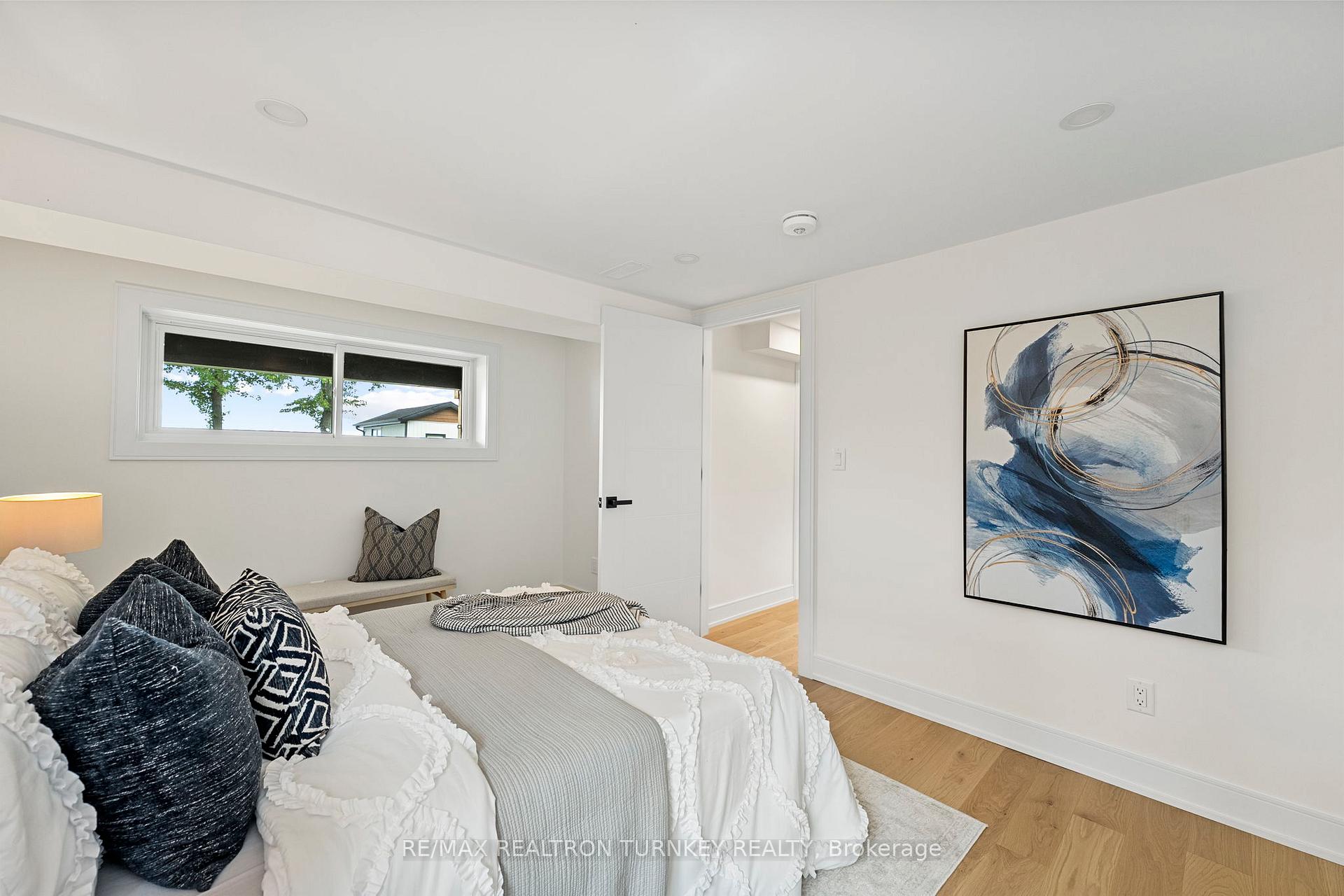 Photo 33 of 156 Holmes Point Road, Georgina, Pefferlaw — HOMEH