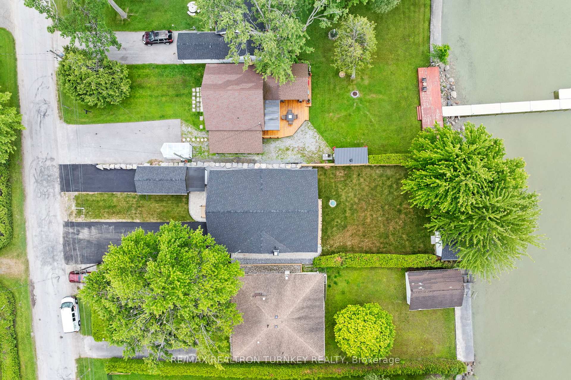 Photo 42 of 156 Holmes Point Road, Georgina, Pefferlaw — HOMEH