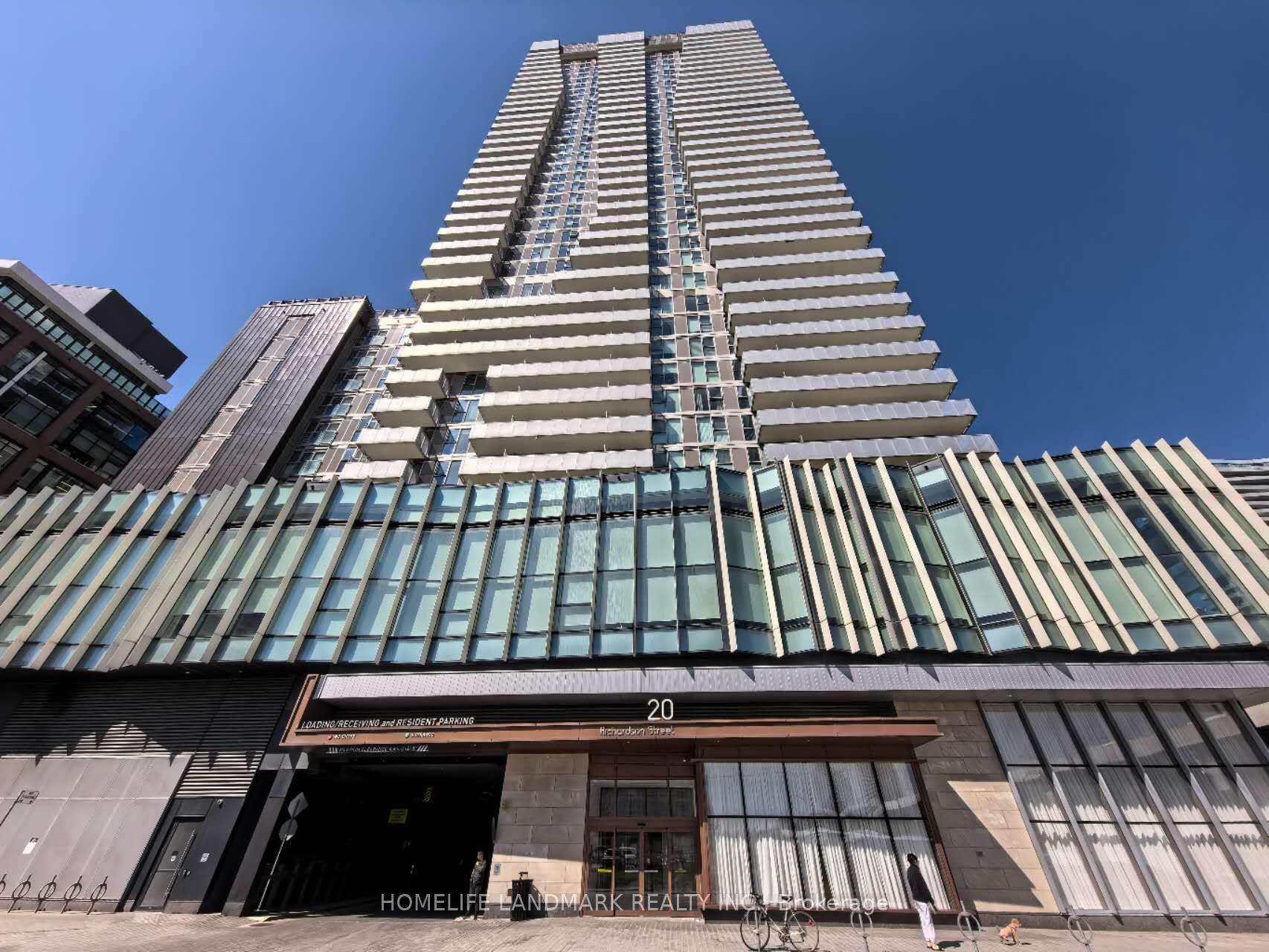 Front of Unit 409, 20 Richardson Street