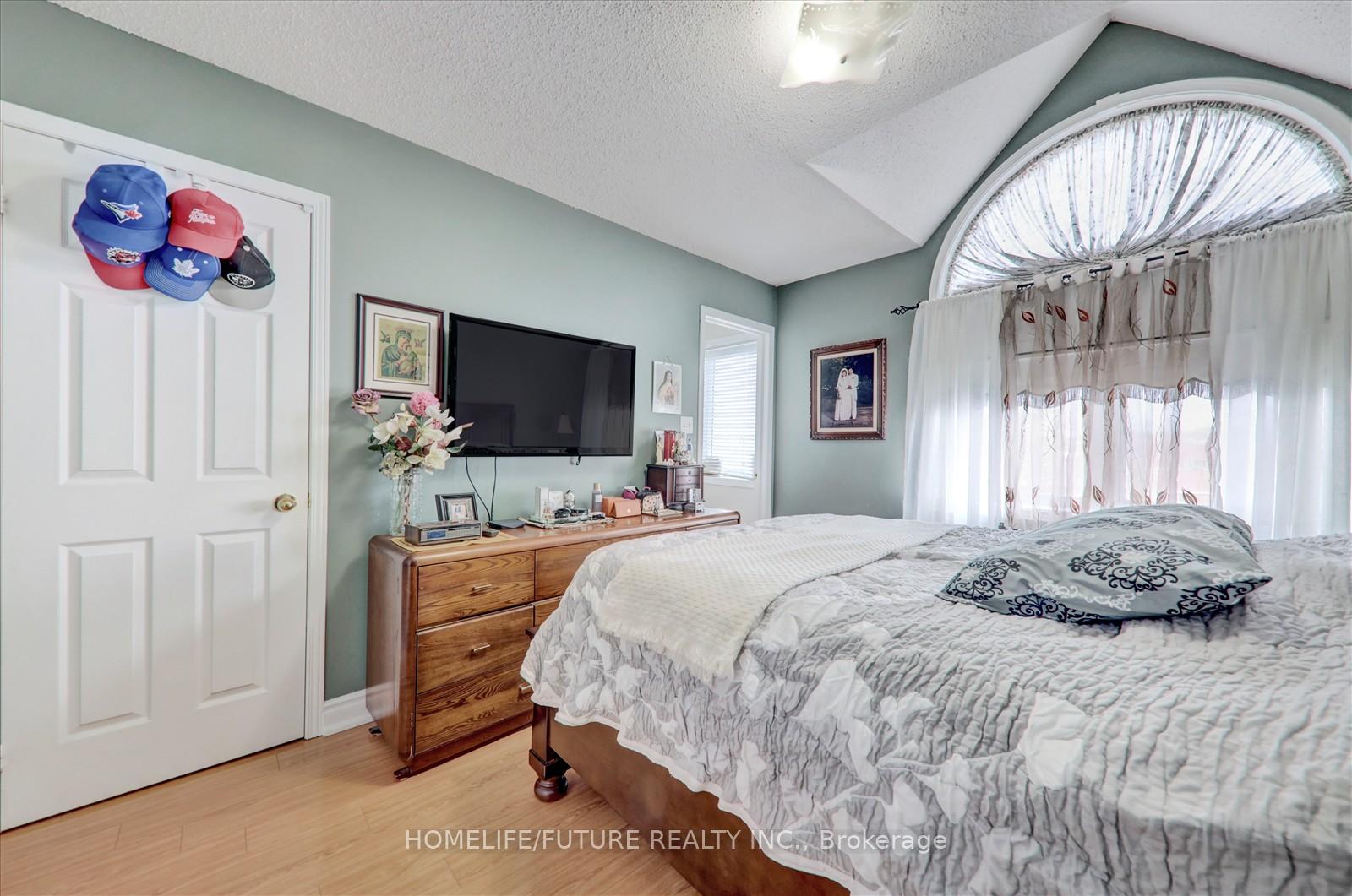 Photo 16 of 16 Tucker Street, Toronto, O'Connor-Parkview — HOMEH