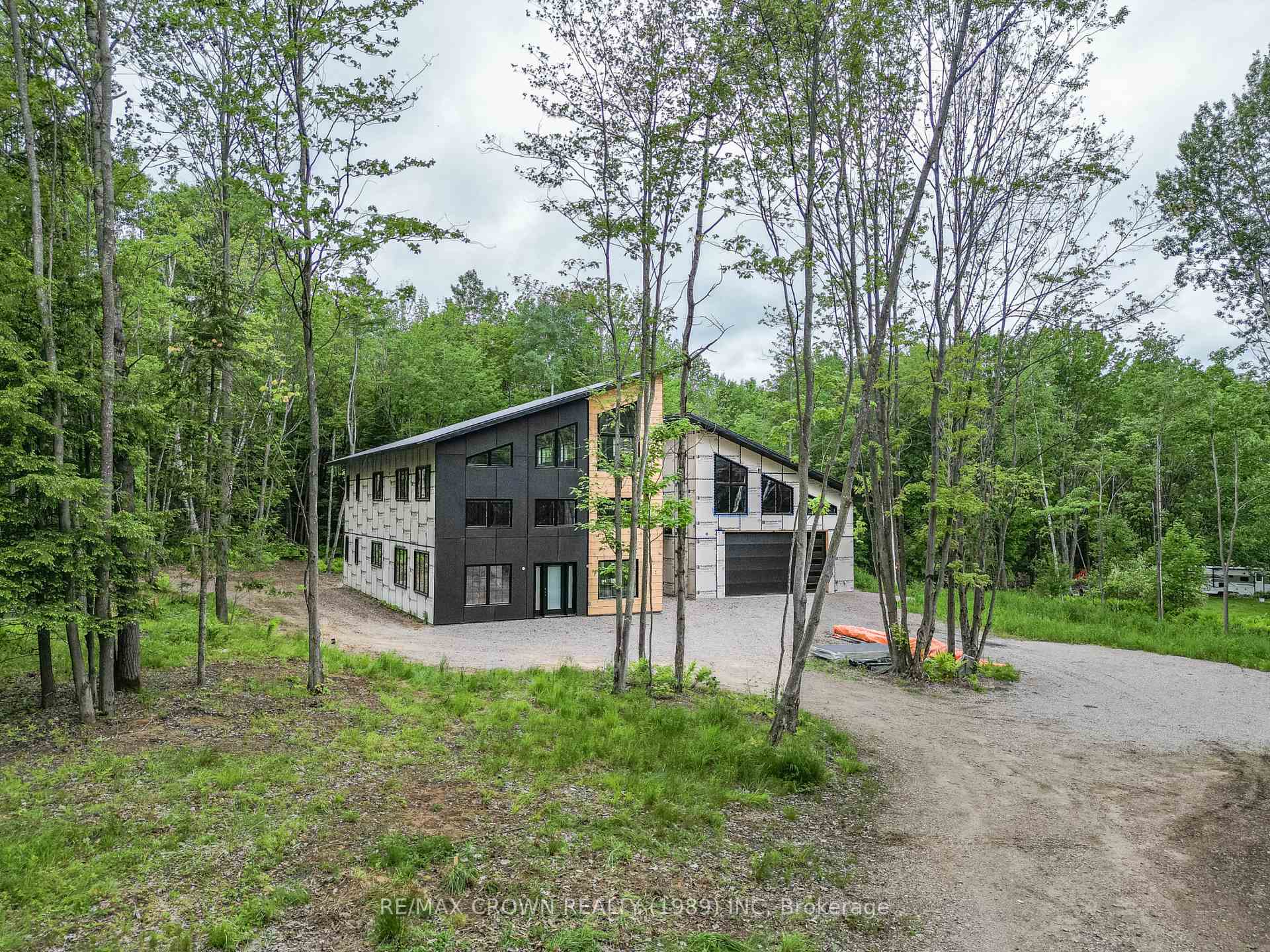 Front of 24 Sun Valley Way