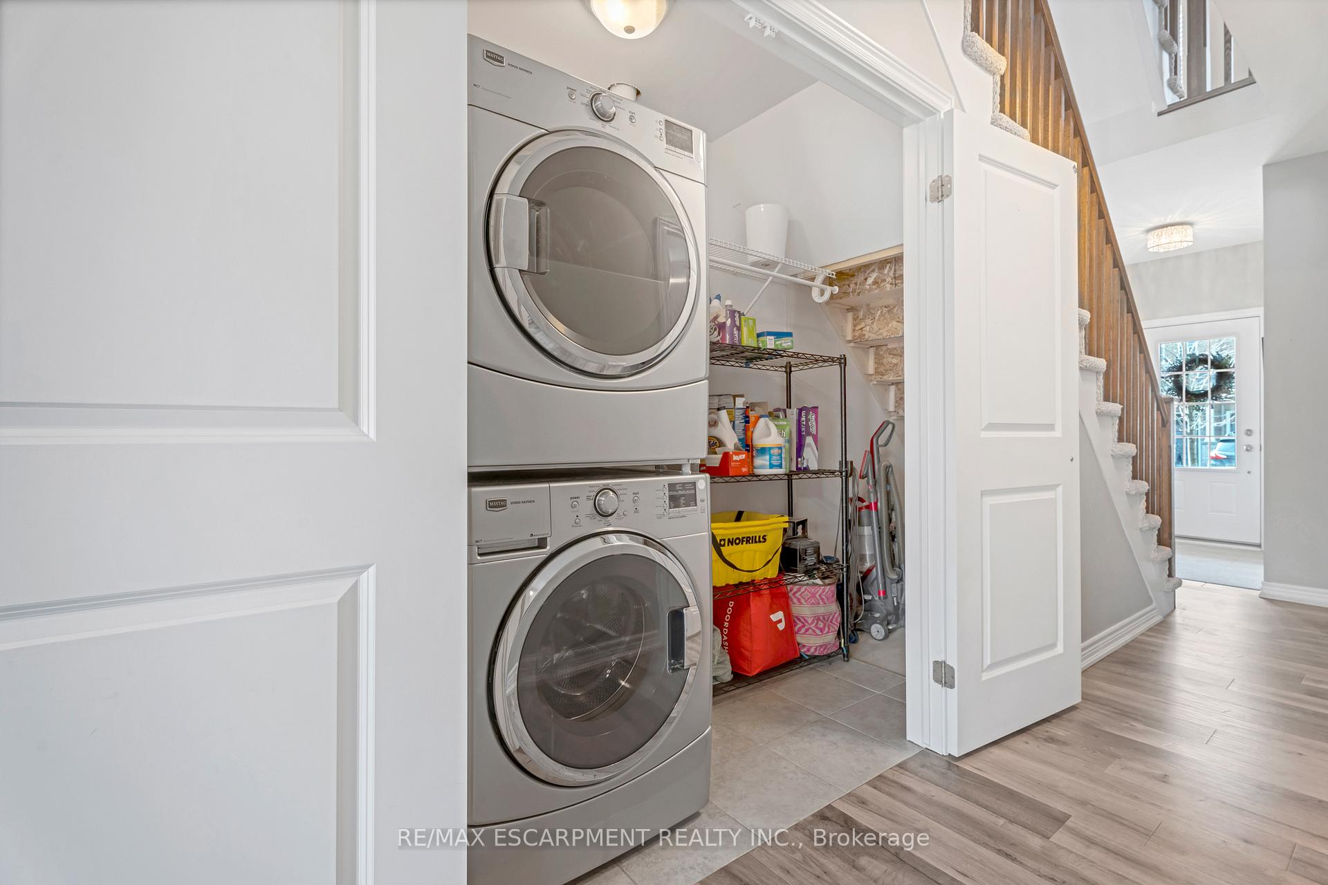 Photo 6 of Unit 19, 122 Dundas Street E, Hamilton, Waterdown — HOMEH
