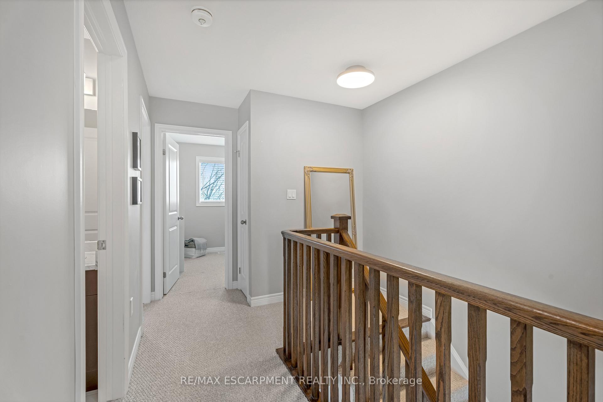 Photo 12 of Unit 19, 122 Dundas Street E, Hamilton, Waterdown — HOMEH