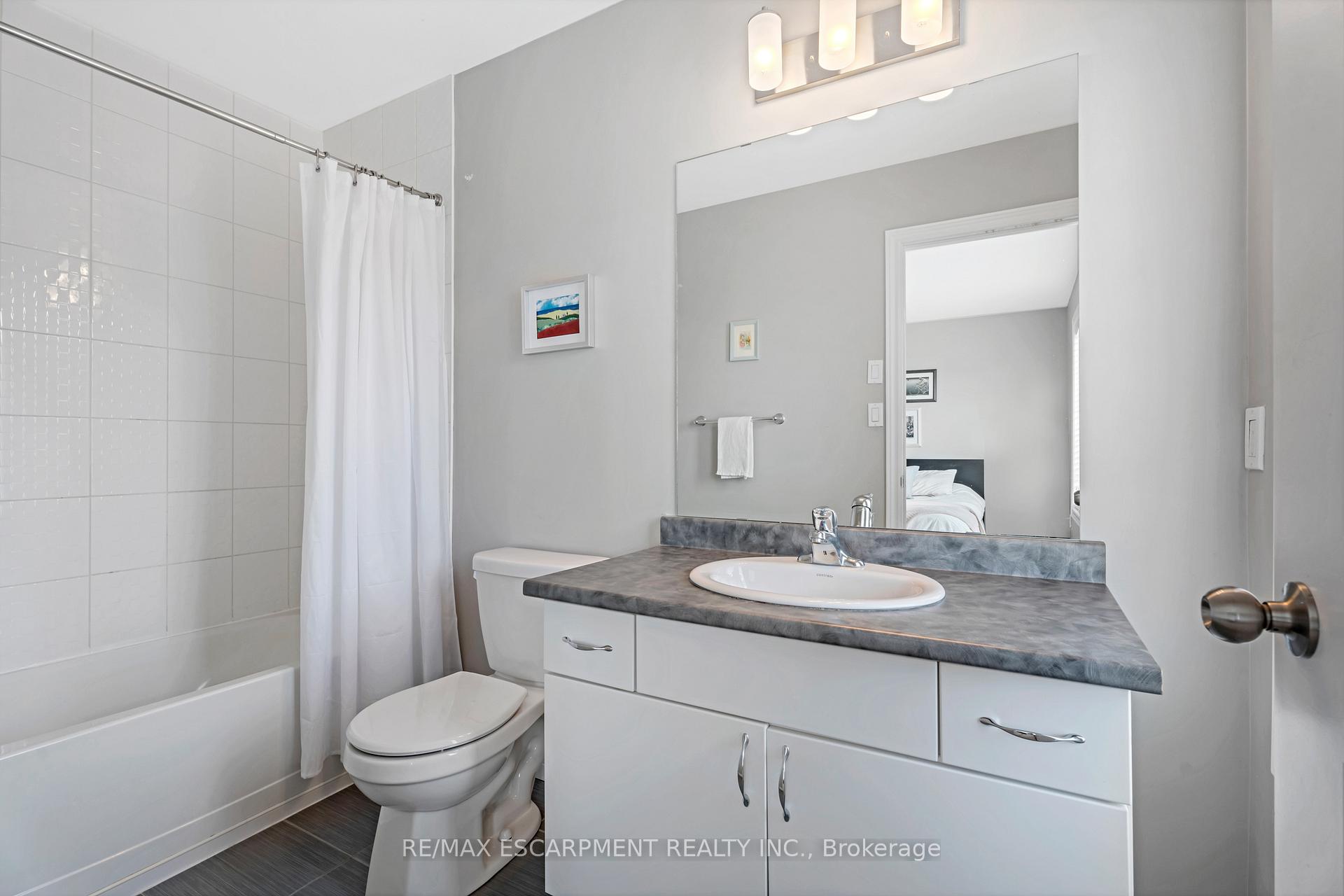 Photo 14 of Unit 19, 122 Dundas Street E, Hamilton, Waterdown — HOMEH