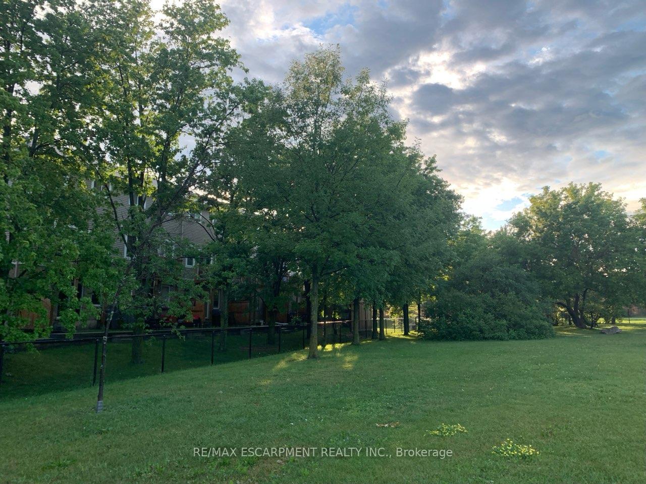 Photo 30 of Unit 19, 122 Dundas Street E, Hamilton, Waterdown — HOMEH